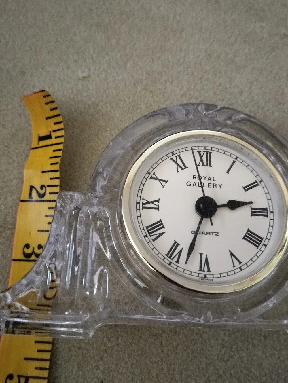 Vintage Royal Gallery 24% Lead Crystal Desk Clock Quartz, Needs Battery